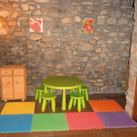 Mahola Apartamento Beuda